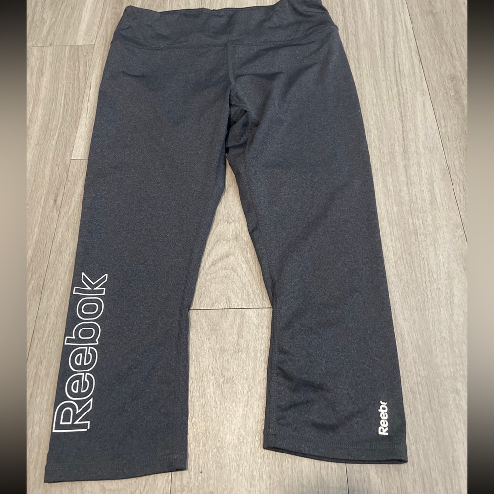 Reebok Gray Ankle-Length Leggings